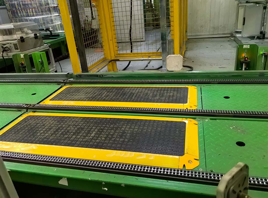 寶鋼集團(tuán)安全地毯安裝案例